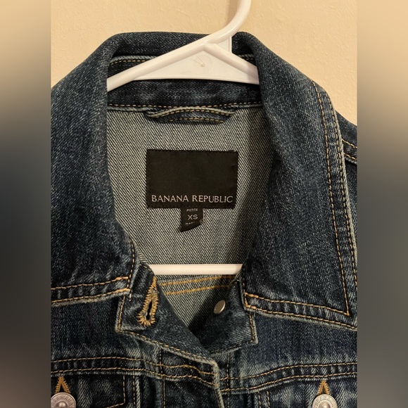 Banana Republic jean jacket - Picture 4 of 5